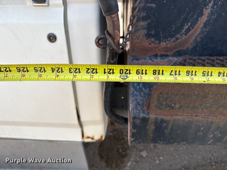 image for item EW4188 1996 Ford F700 dump truck