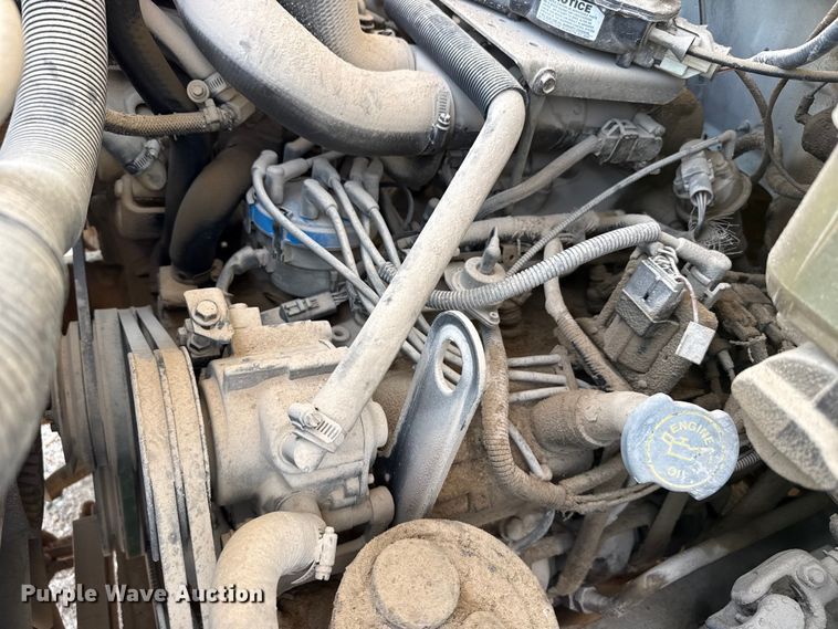 image for item EW4188 1996 Ford F700 dump truck