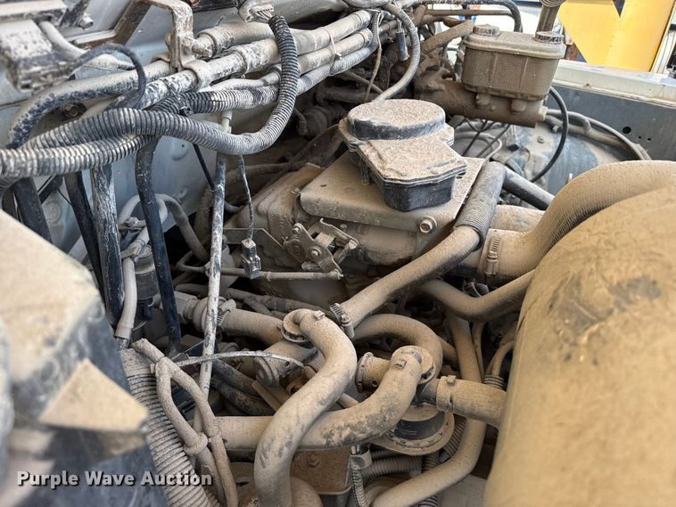 image for item EW4188 1996 Ford F700 dump truck