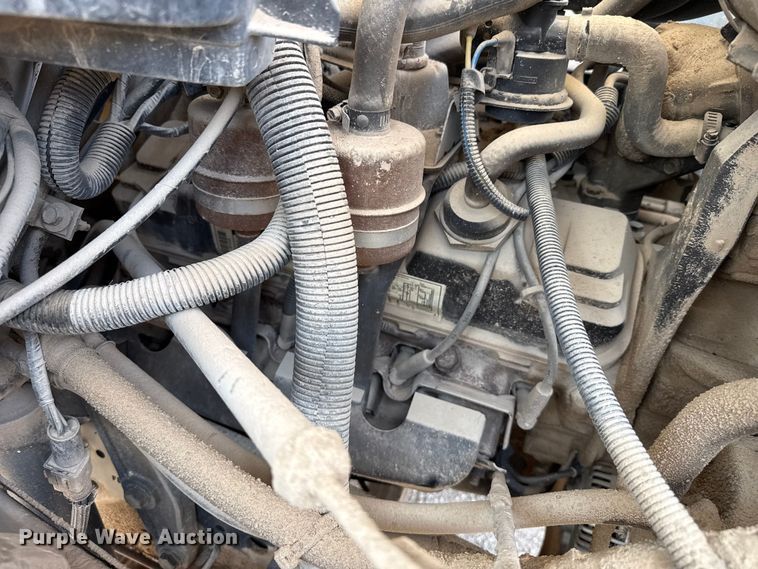 image for item EW4188 1996 Ford F700 dump truck