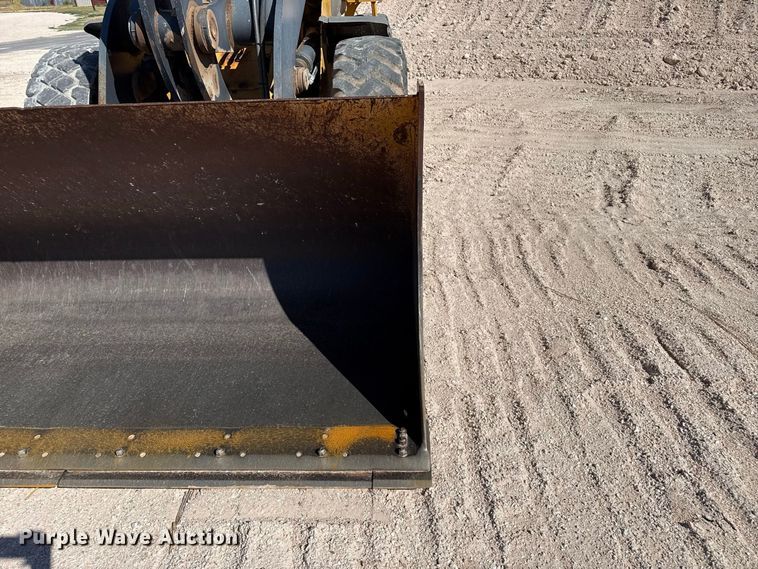 image for item EW4260 2007 John Deere 624J wheel loader