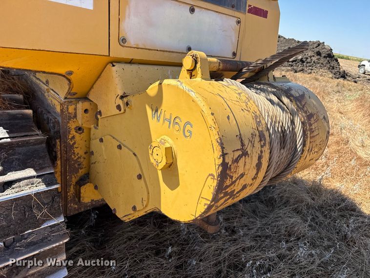 image for item EW4262 2005 John Deere 850J dozer