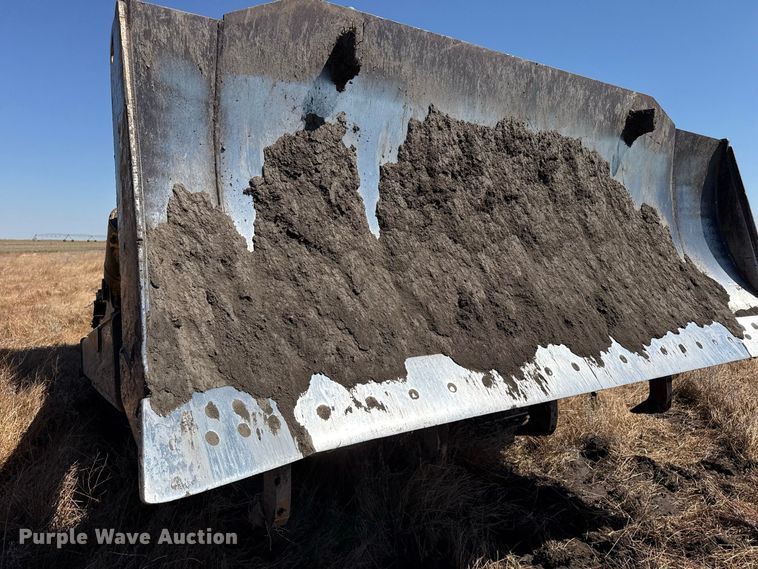 image for item EW4262 2005 John Deere 850J dozer