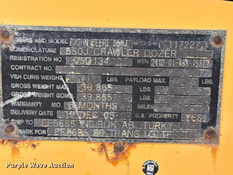 image for item EW4262 2005 John Deere 850J dozer