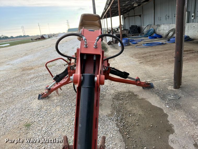 image for item EW5177 2012 Ditch Witch A523 backhoe attachment