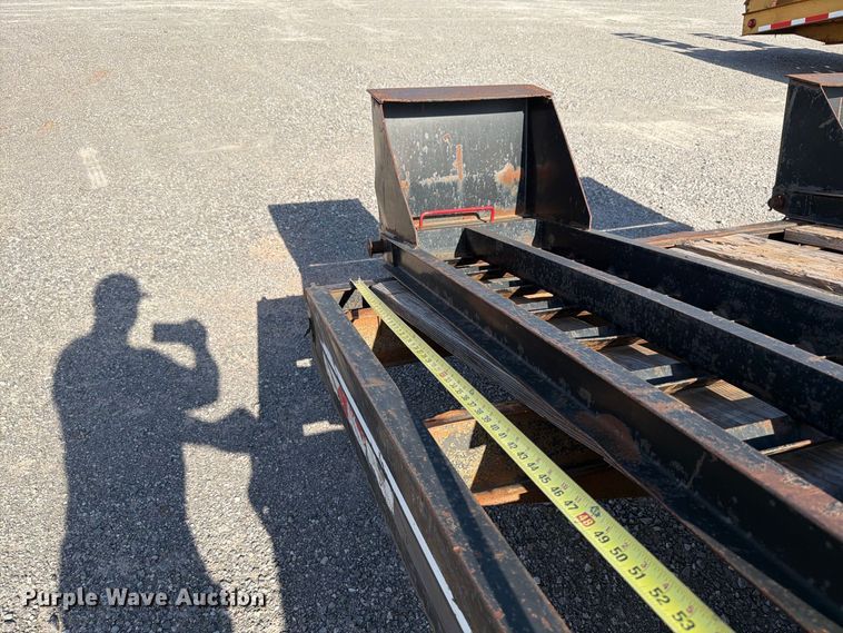 image for item EW8699 2012 Interstate equipment trailer
