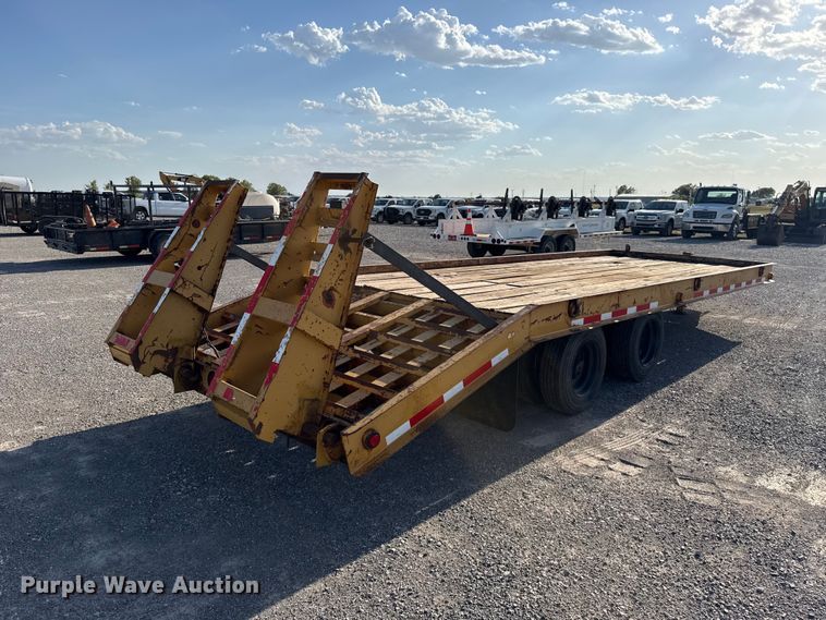image for item EW8700 2000 Belshe DT-255 equipment trailer