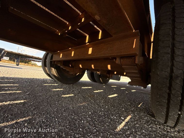 image for item EW8700 2000 Belshe DT-255 equipment trailer