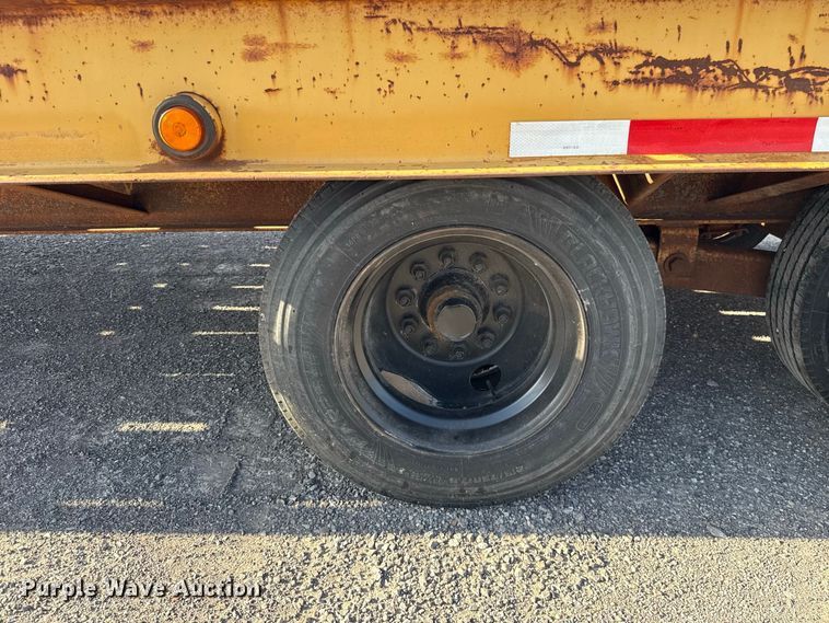 image for item EW8700 2000 Belshe DT-255 equipment trailer