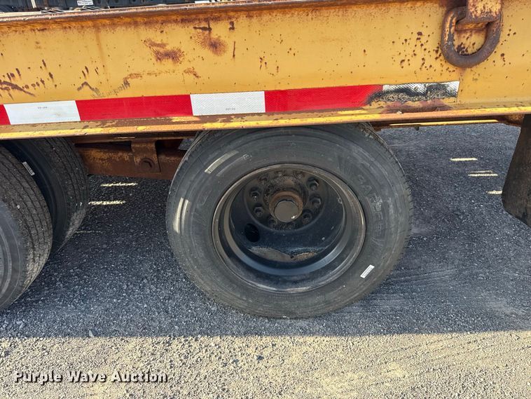 image for item EW8700 2000 Belshe DT-255 equipment trailer