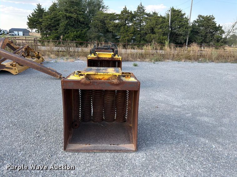 image for item EW8771 (4) excavator padding buckets
