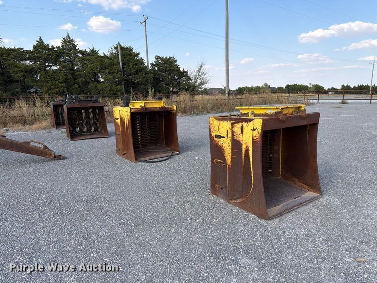 image for item EW8771 (4) excavator padding buckets