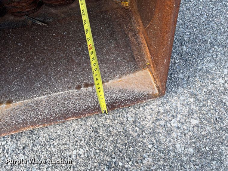 image for item EW8771 (4) excavator padding buckets