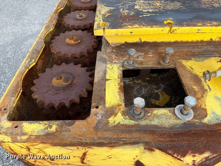 image for item EW8771 (4) excavator padding buckets