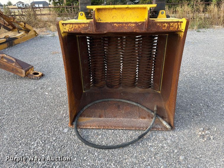 image for item EW8771 (4) excavator padding buckets