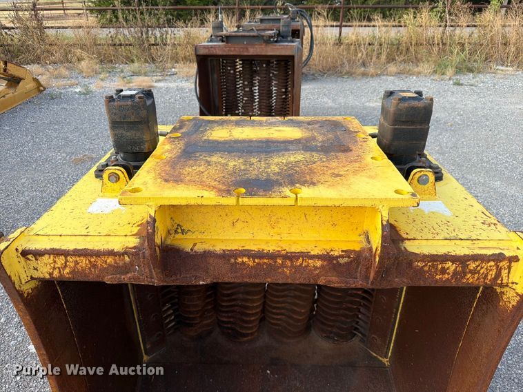 image for item EW8771 (4) excavator padding buckets