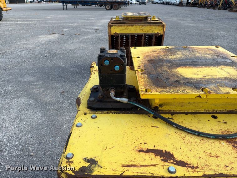image for item EW8771 (4) excavator padding buckets