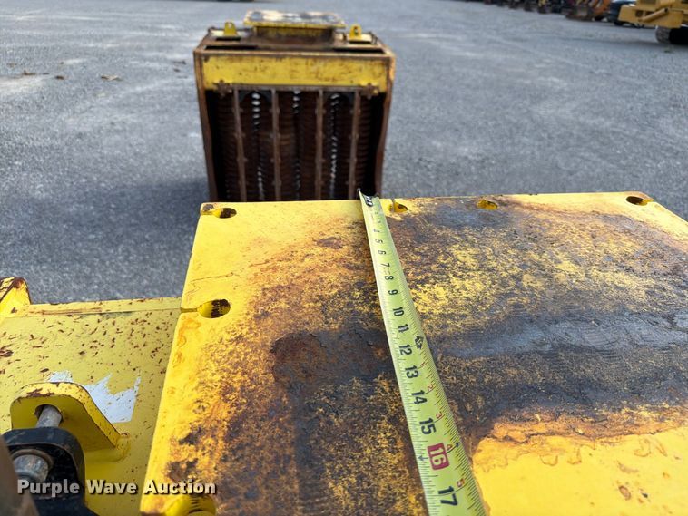 image for item EW8771 (4) excavator padding buckets
