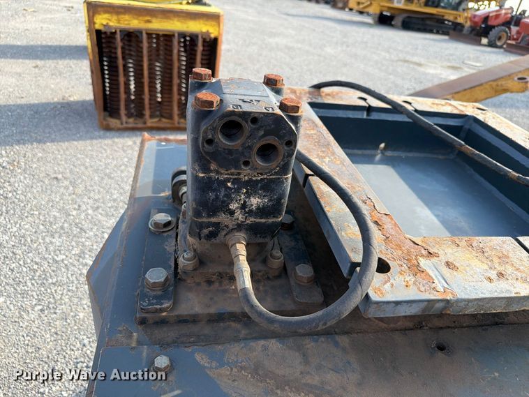 image for item EW8771 (4) excavator padding buckets
