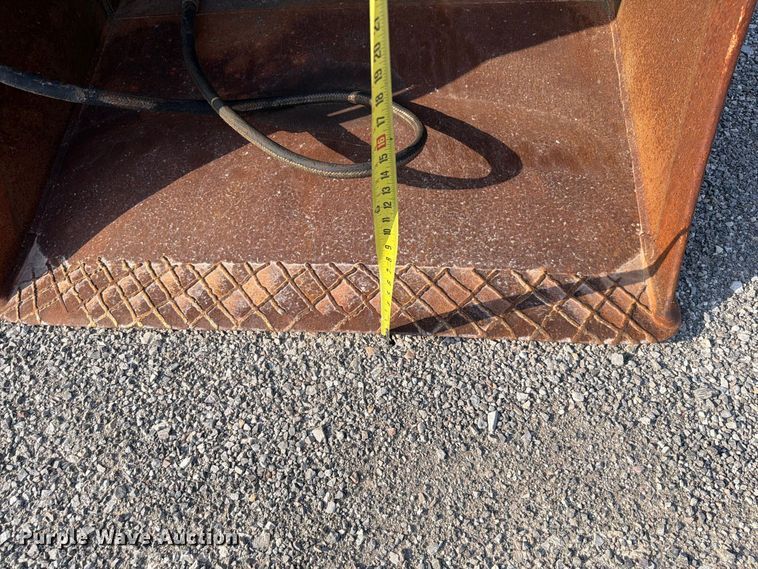 image for item EW8771 (4) excavator padding buckets