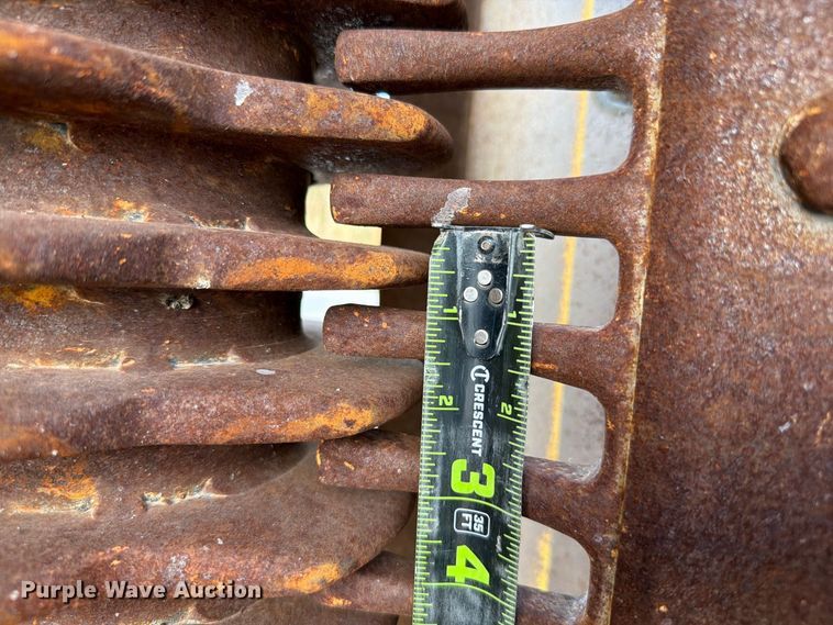 image for item EW8771 (4) excavator padding buckets