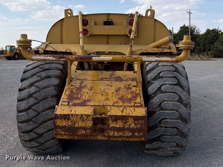 image for item EW8772 Caterpillar 613B water wagon