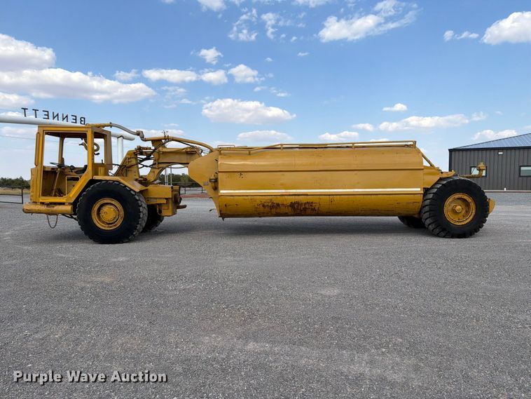 image for item EW8772 Caterpillar 613B water wagon