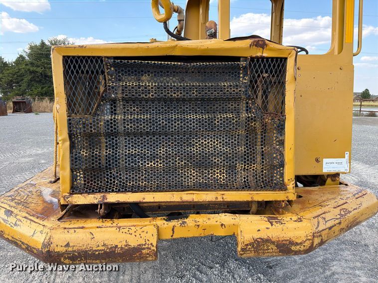image for item EW8772 Caterpillar 613B water wagon