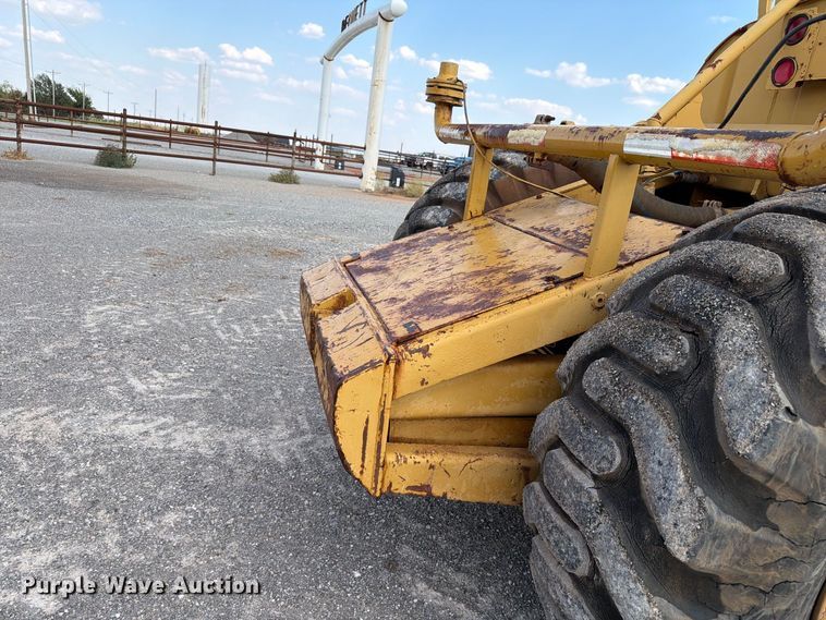 image for item EW8772 Caterpillar 613B water wagon