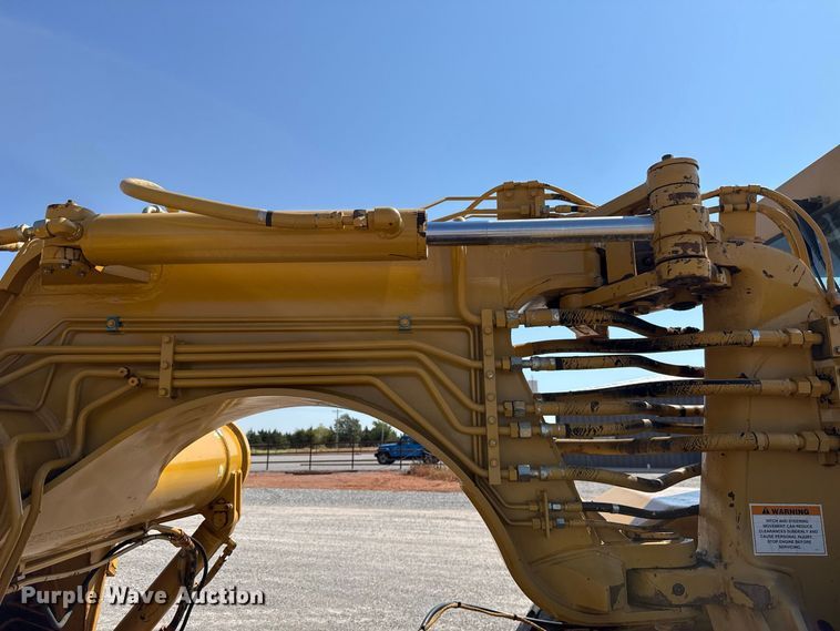 image for item EW8773 2008 Caterpillar 613C II elevating scraper