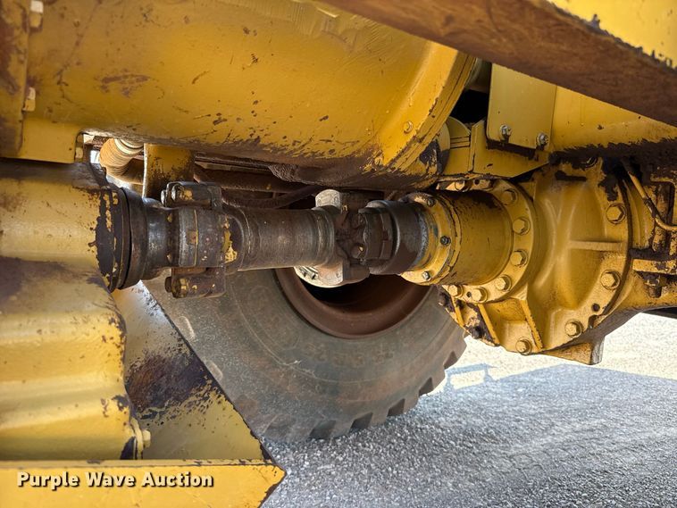 image for item EW8773 2008 Caterpillar 613C II elevating scraper