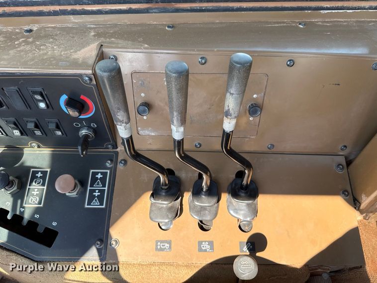 image for item EW8773 2008 Caterpillar 613C II elevating scraper