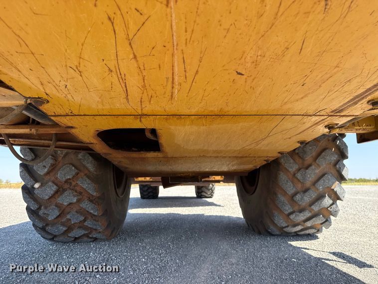 image for item EW8773 2008 Caterpillar 613C II elevating scraper