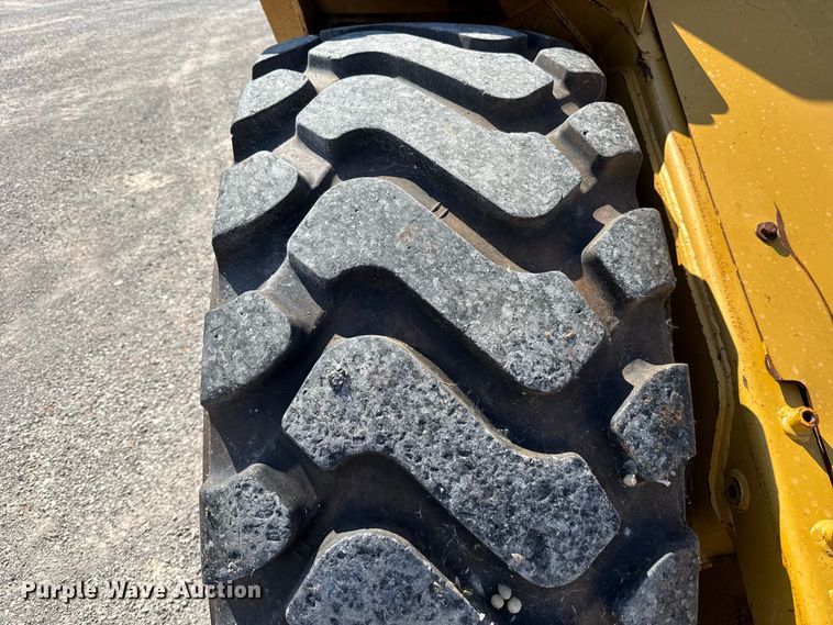 image for item EW8773 2008 Caterpillar 613C II elevating scraper