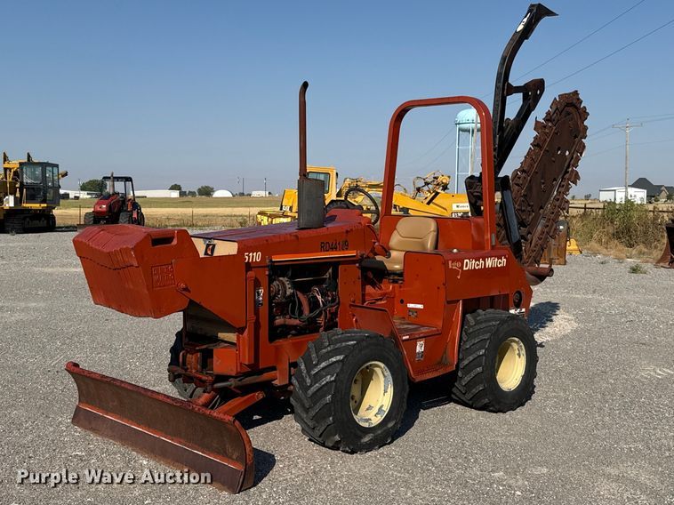 1995 Ditch Witch 5110DD trencher