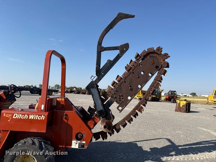 image for item EW8774 1995 Ditch Witch 5110DD trencher