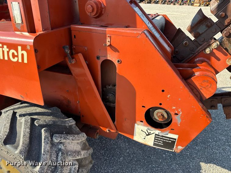 image for item EW8774 1995 Ditch Witch 5110DD trencher