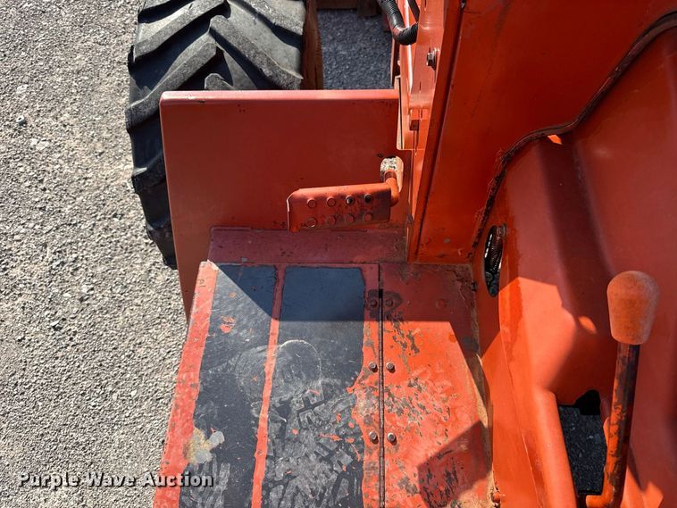 image for item EW8774 1995 Ditch Witch 5110DD trencher