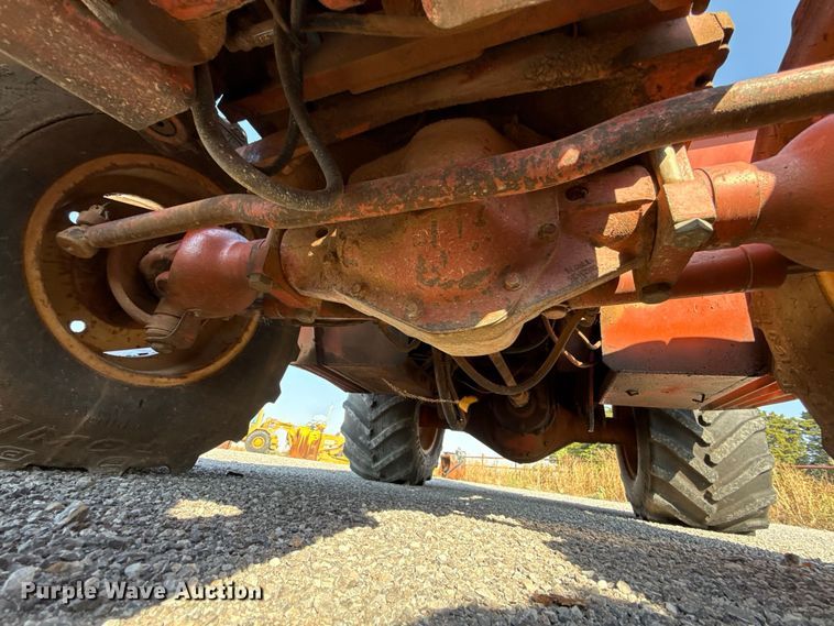 image for item EW8774 1995 Ditch Witch 5110DD trencher