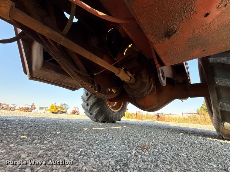 image for item EW8774 1995 Ditch Witch 5110DD trencher