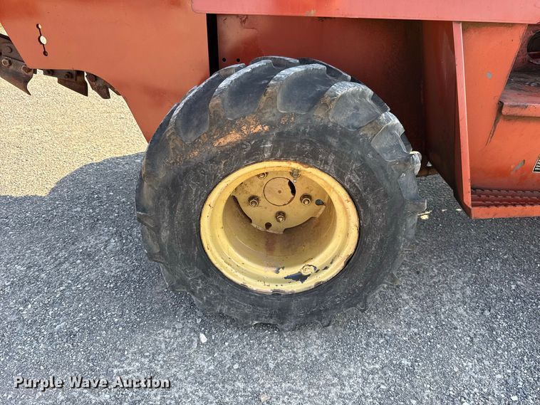 image for item EW8774 1995 Ditch Witch 5110DD trencher