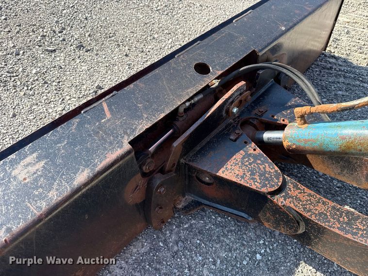 image for item EW8775 2002 Ditch Witch RT90H trencher
