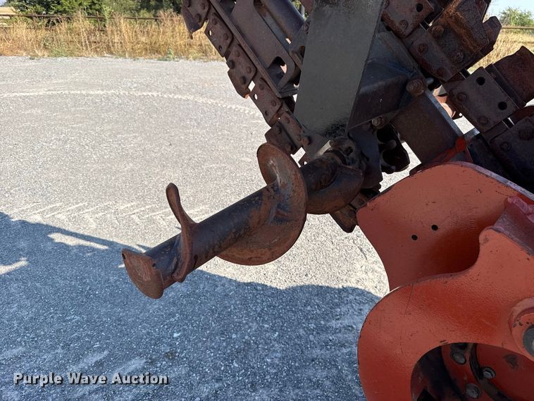 image for item EW8775 2002 Ditch Witch RT90H trencher