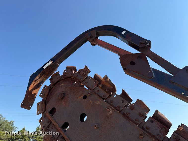 image for item EW8775 2002 Ditch Witch RT90H trencher