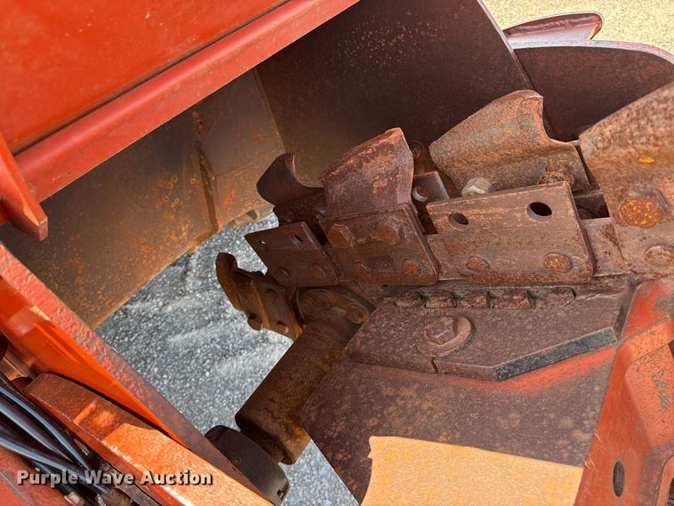 image for item EW8775 2002 Ditch Witch RT90H trencher