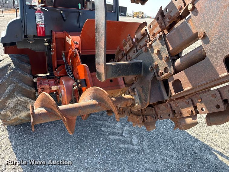 image for item EW8775 2002 Ditch Witch RT90H trencher