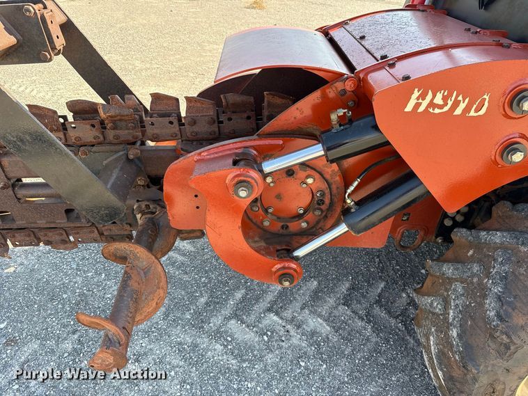 image for item EW8775 2002 Ditch Witch RT90H trencher