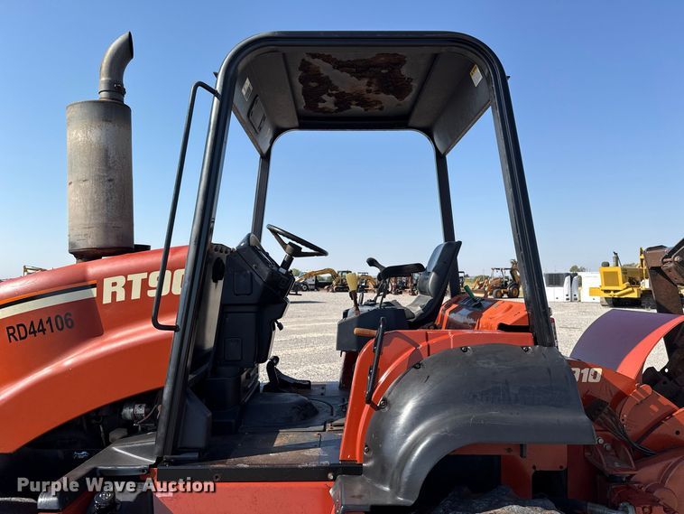 image for item EW8775 2002 Ditch Witch RT90H trencher