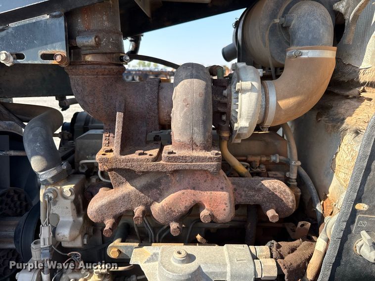image for item EW8775 2002 Ditch Witch RT90H trencher