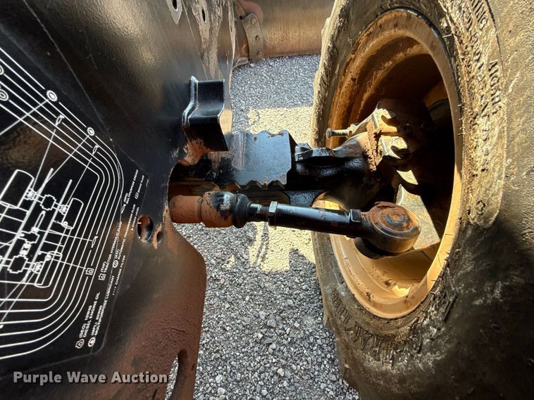 image for item EW8775 2002 Ditch Witch RT90H trencher